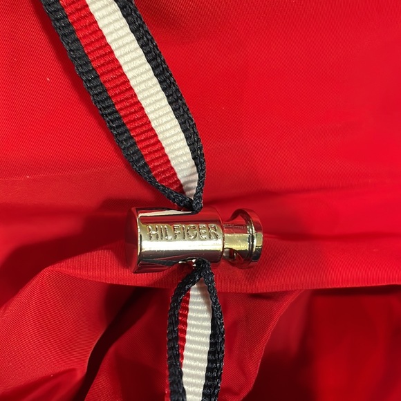 Tommy Hilfiger Woman’s Windbreaker with Hood Red Full Zipper Pockets Lightweight - Picture 16 of 16